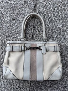 Y2K Coach Cream and Light Gray Leather purse Stripe (need TLC )